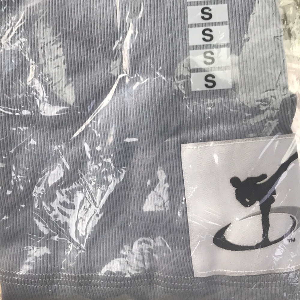 Tae Bo Tank String Racer w/KM Label in Grey